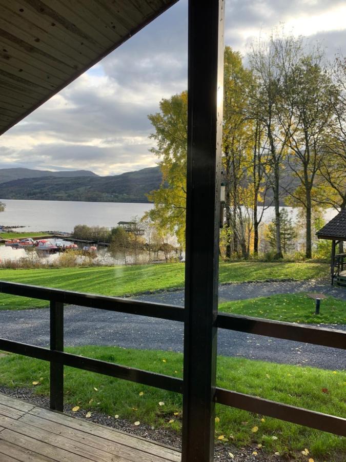 Milton Bay Luxury Lodge Wrapped In Exceptional Scenery Morenish Exterior photo
